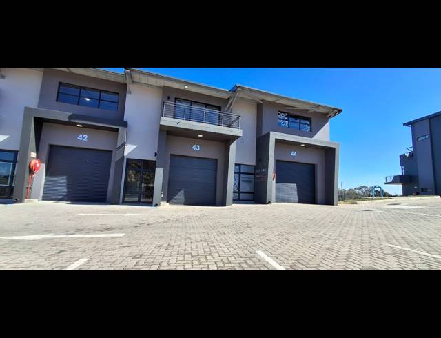 170M² BUILDING FOR SALE IN MOREHILL